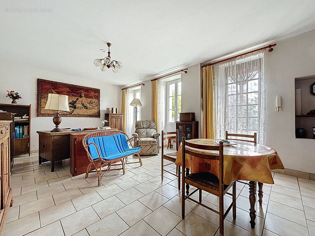 Maison à ROCHEFORT