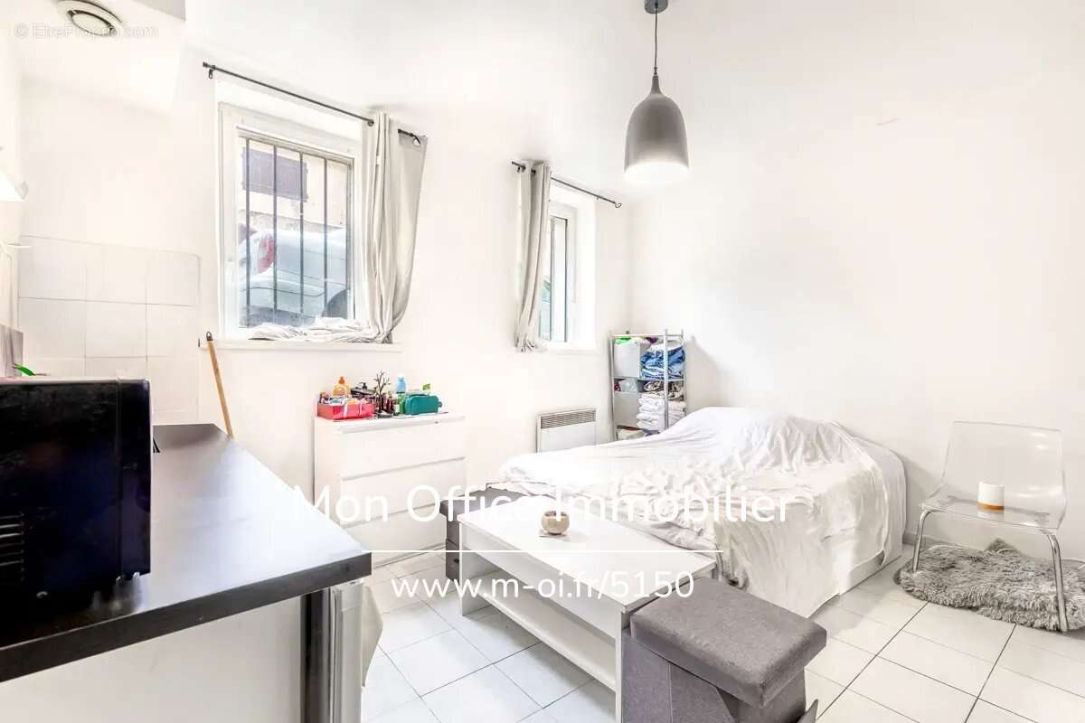 Appartement à MARSEILLE-4E