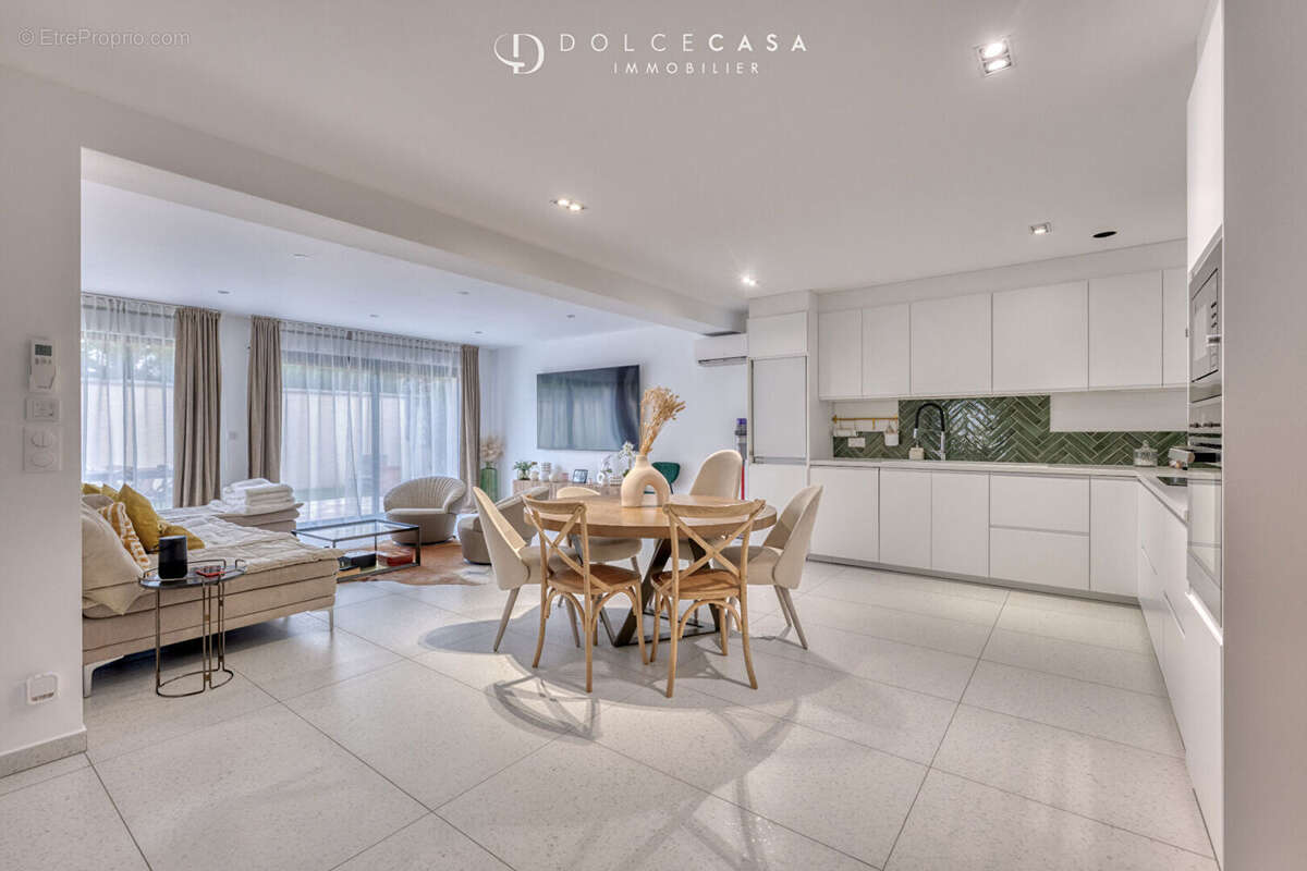 Maison à LE PERREUX-SUR-MARNE