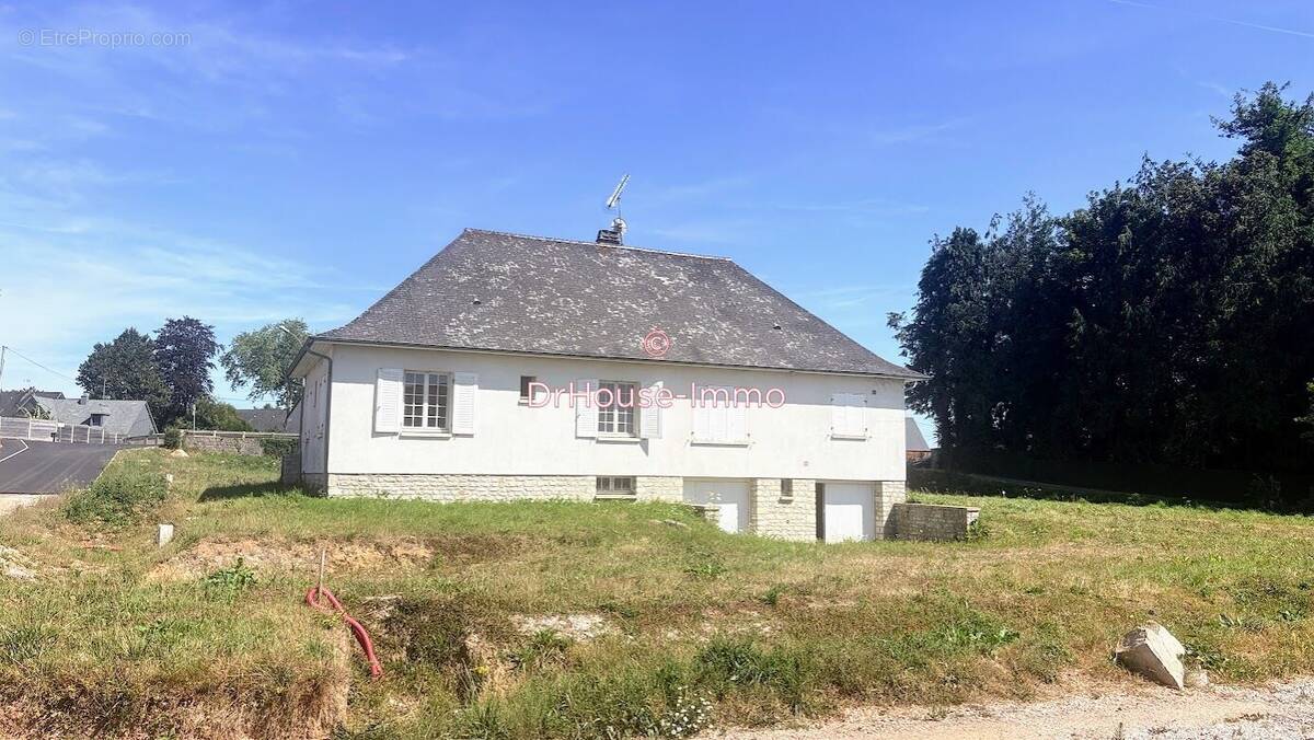 Maison 121 m² à Valognes  - photo 1