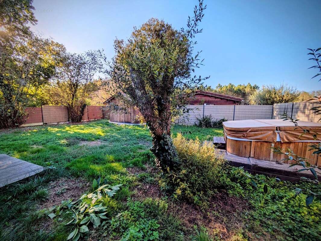 Maison à SAINT-MAGNE