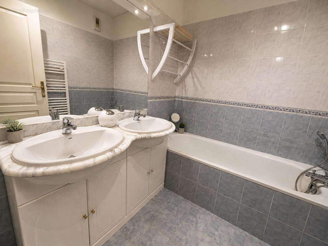 Appartement à HYERES