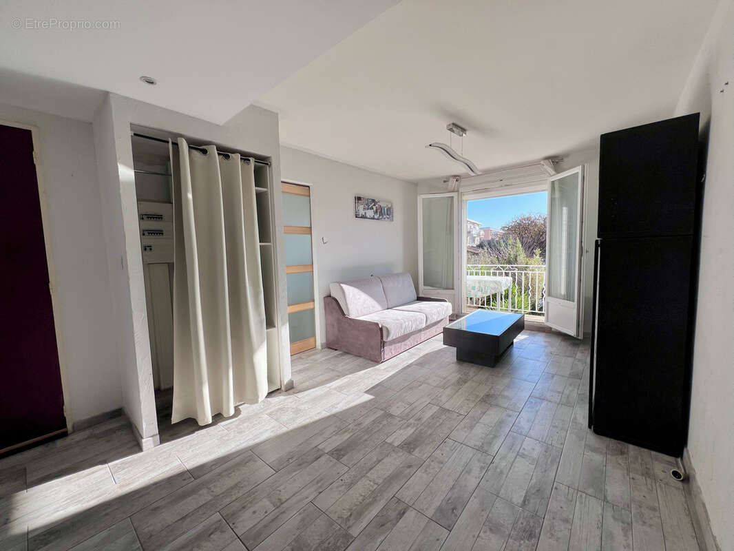 Appartement à SIX-FOURS-LES-PLAGES