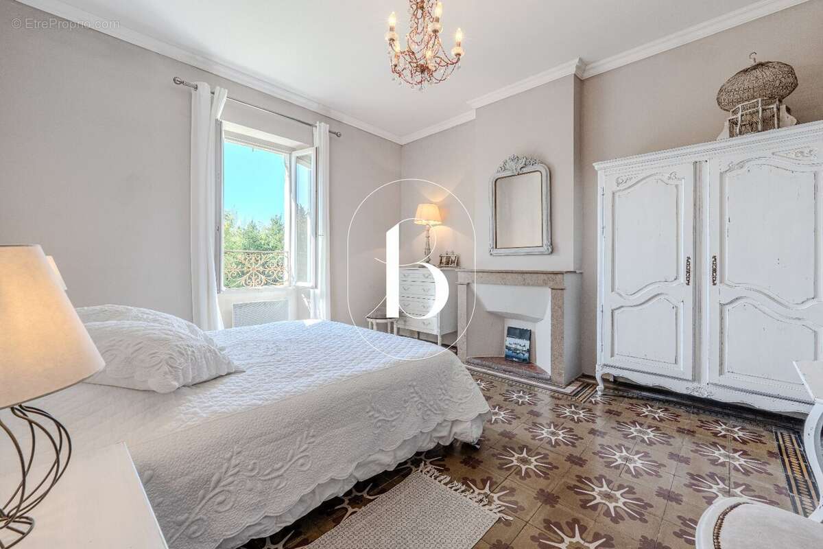Maison à UZES