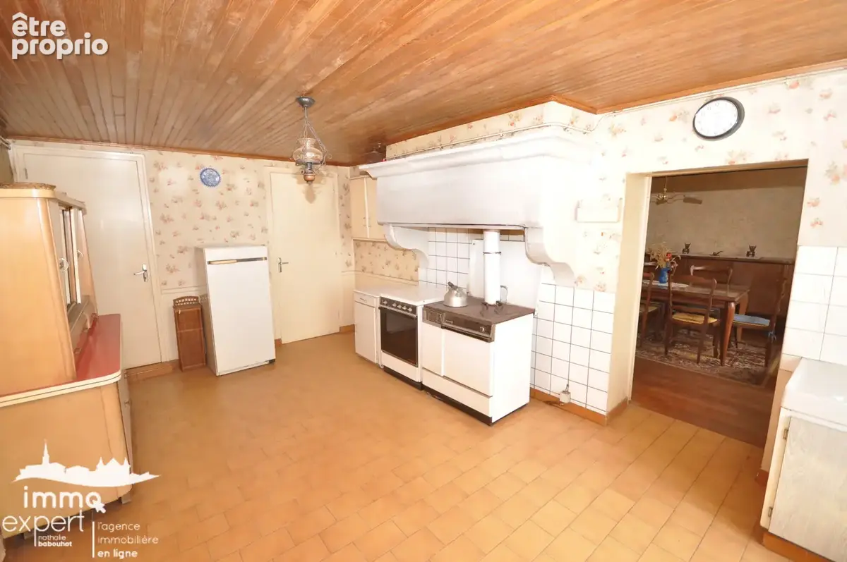 Ancienne maison de caractere et volumes d’exception au cœur d’un cadre verdoyant - photo 3