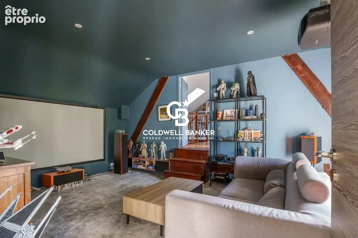 Tours –  maison familiale de 250 m² - 6 chambres - avec jardin et stationnement - photo 14
