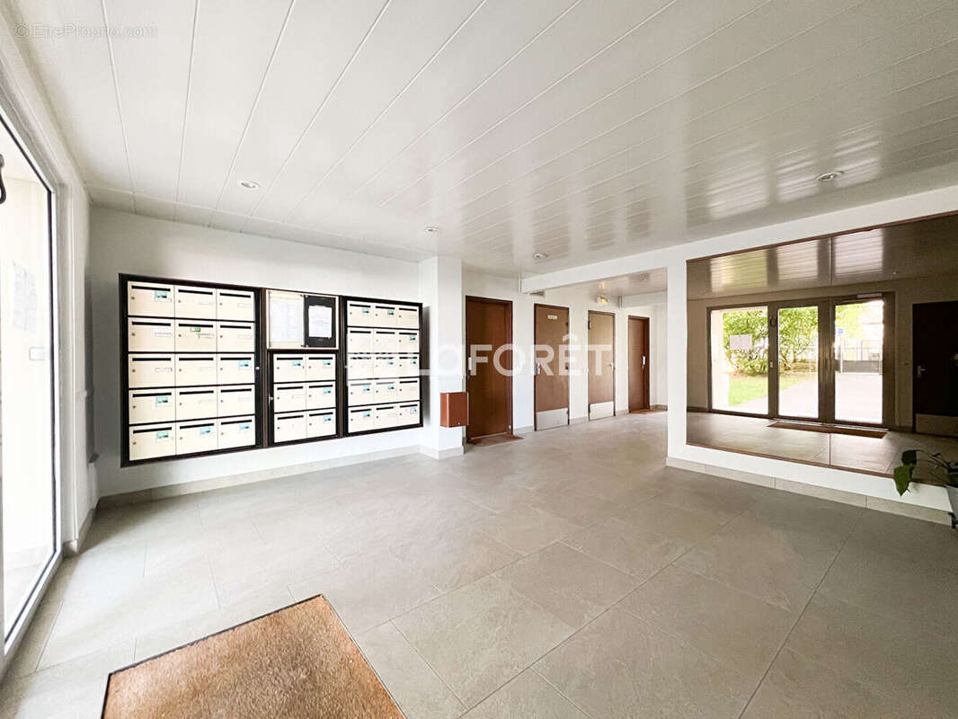 Appartement à MONTROUGE