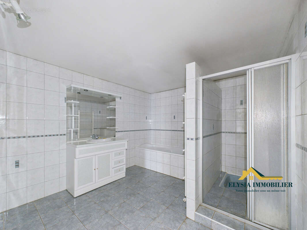 Maison à COLOMBEY-LES-BELLES