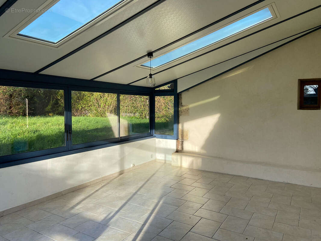 Maison à COULANGES-LES-NEVERS