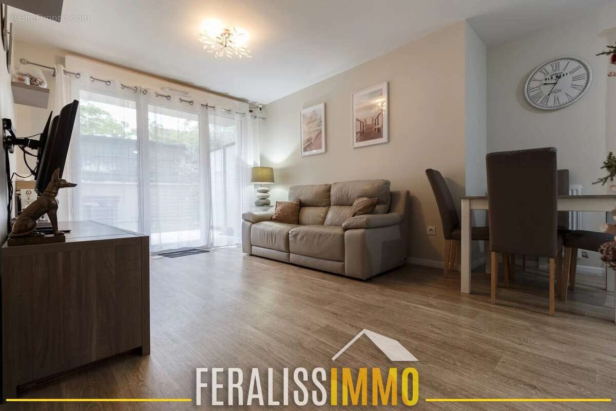 Appartement à JOUY-LE-MOUTIER