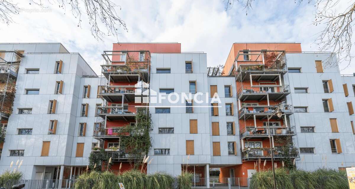 Appartement à L'ILE-SAINT-DENIS