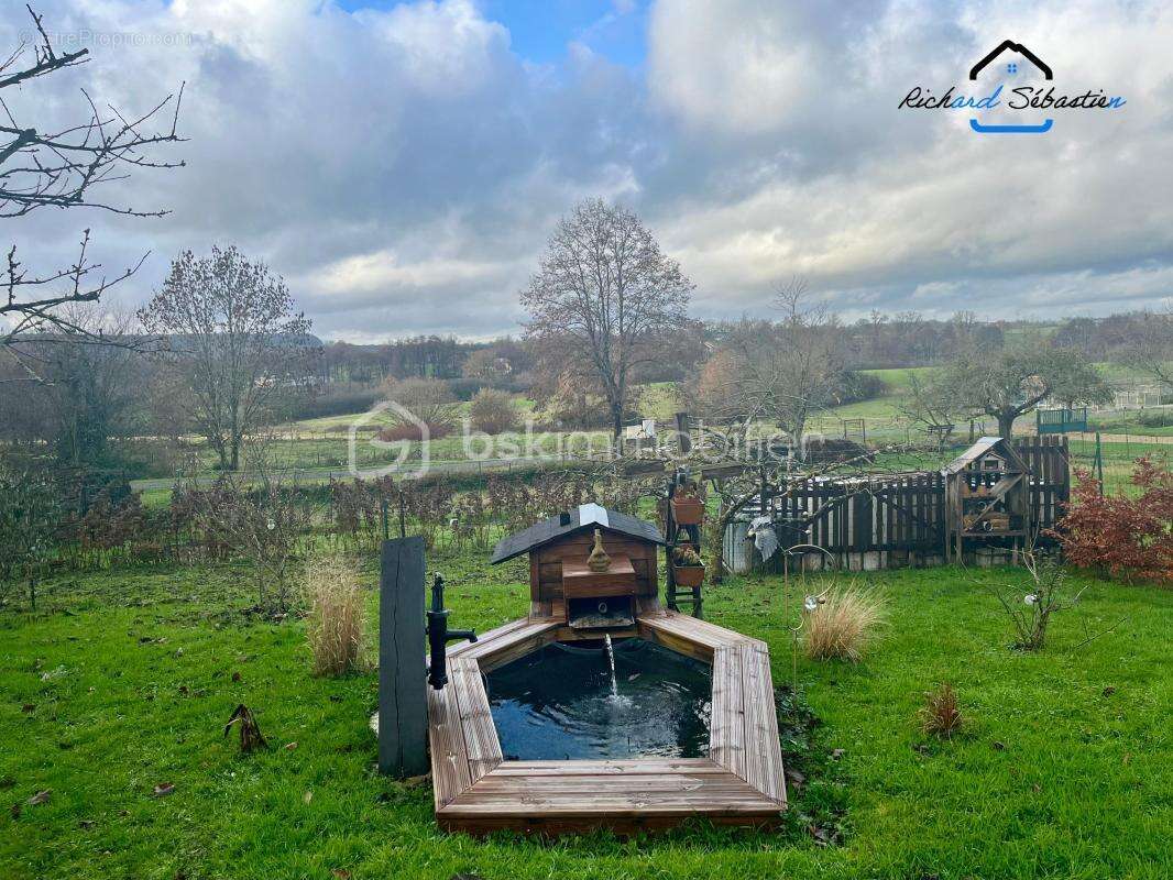 Maison à POIX-TERRON