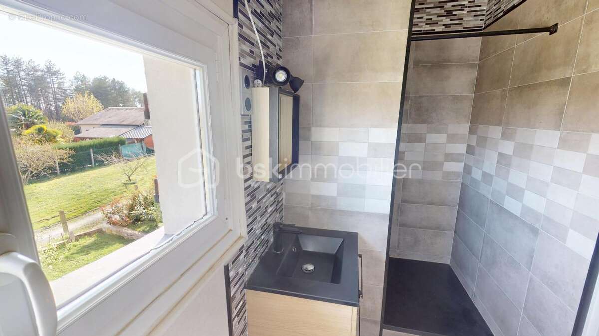 Maison à SAINT-DOULCHARD