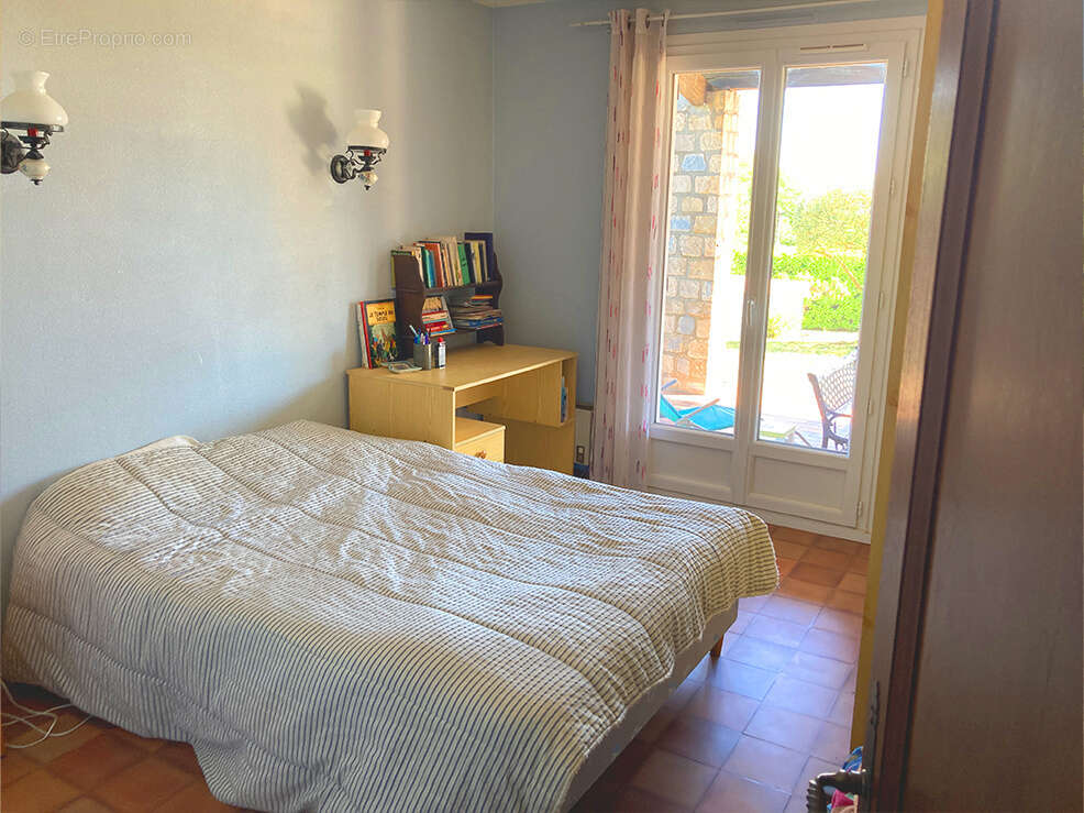 Maison à MONTELIMAR