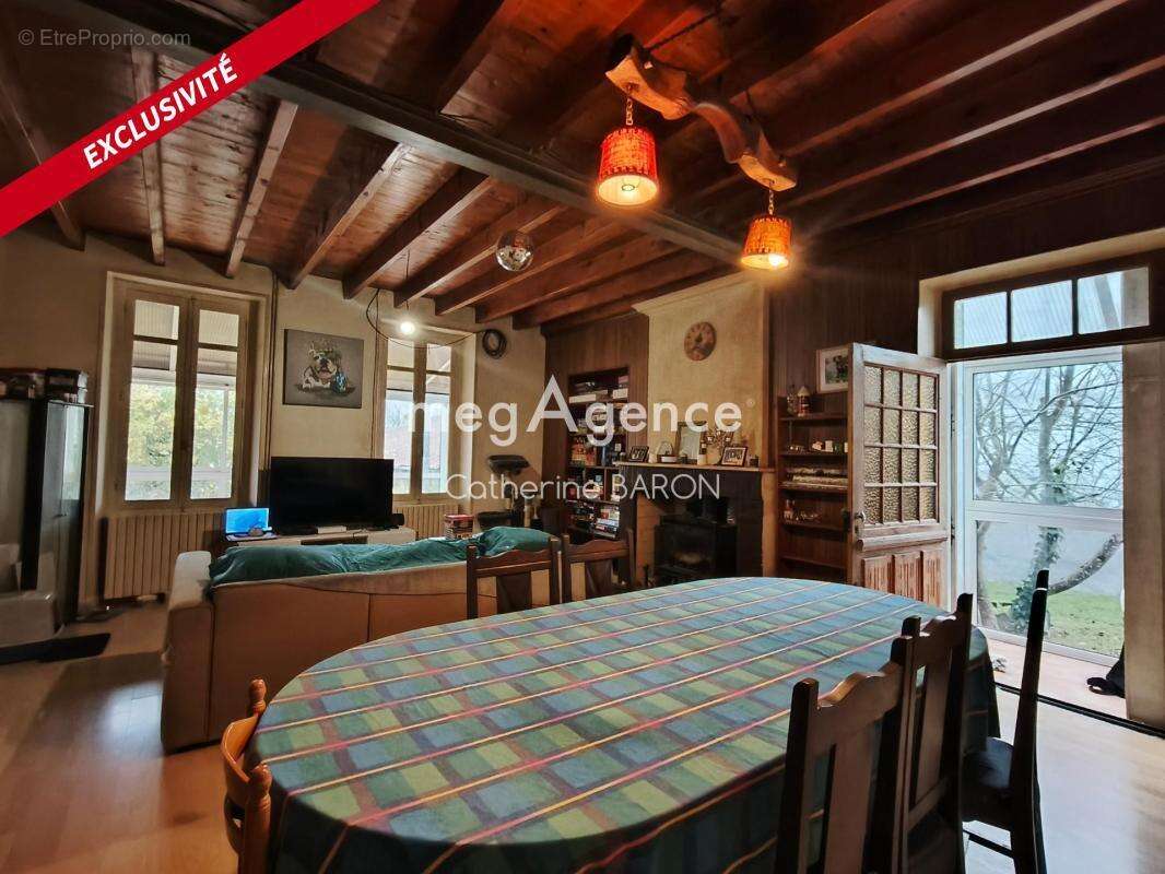 Maison à JUILLAC-LE-COQ