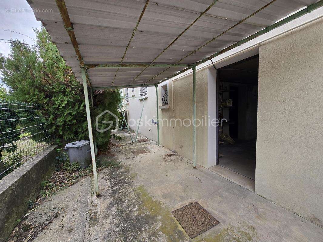 Maison à MONTELIMAR