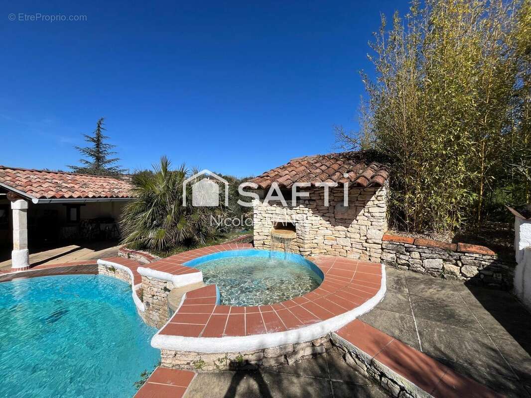 Maison 165 m² à Brouzet-Les-Ales  - photo 2