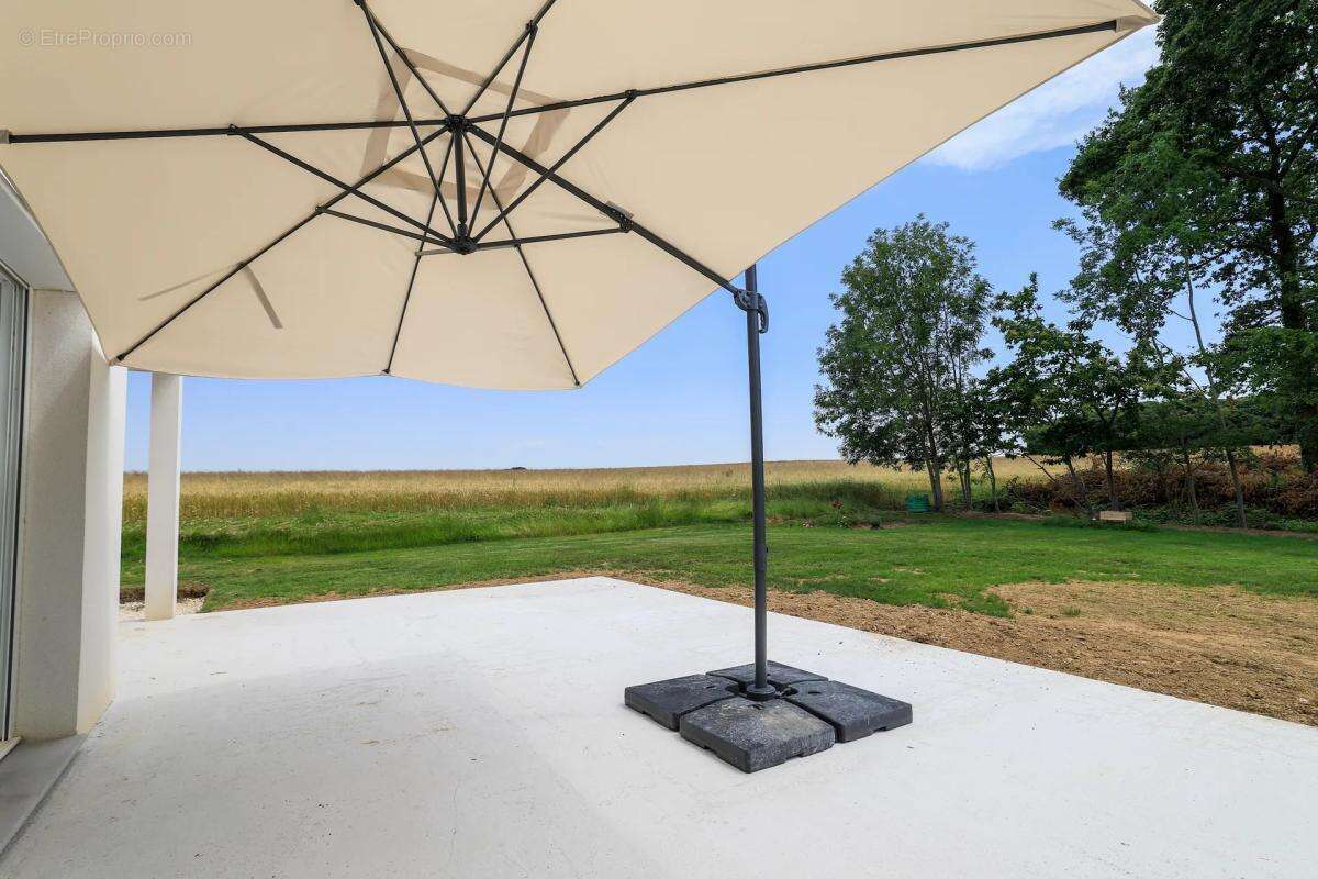 Maison neuve de 5 pièces de 122 m² à Frétoy-le-Château - photo 8
