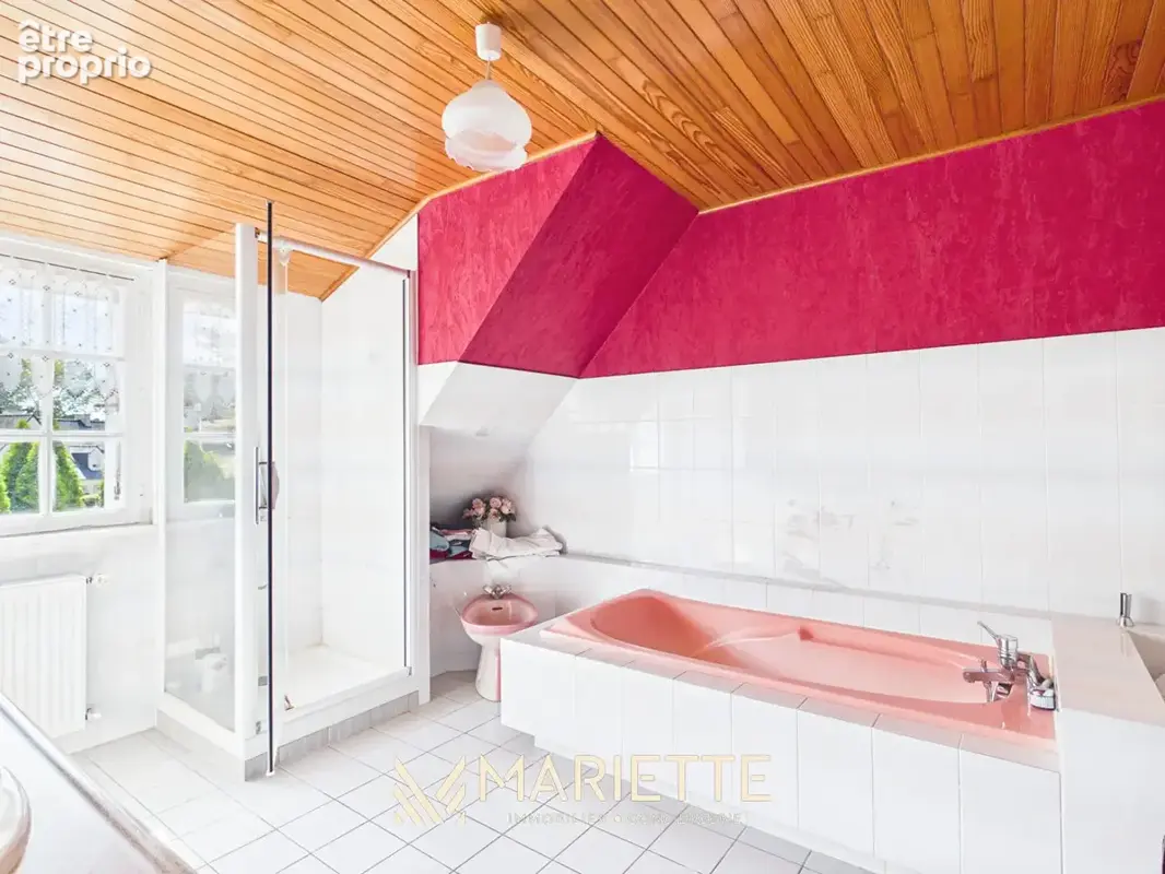"ACACIA" TREGUNC-BOURG - Maison volumineuse avec vie de plain pied proche centre ville - photo 8