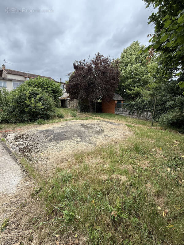 Terrain à ROCHES-PREMARIE-ANDILLE