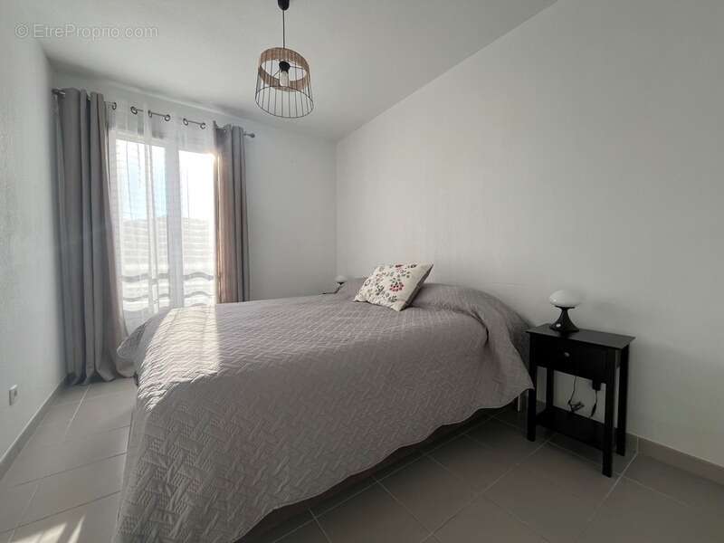 Maison à LA ROQUETTE-SUR-SIAGNE