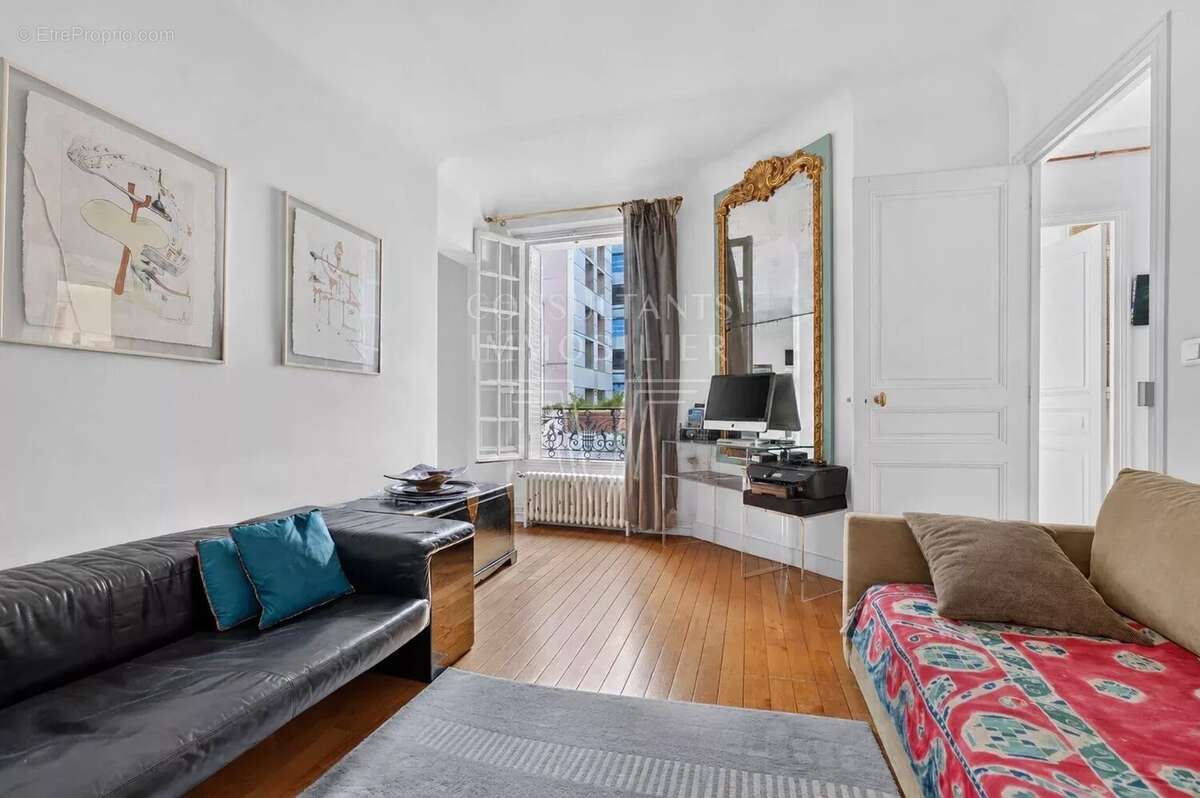 Appartement à PARIS-6E