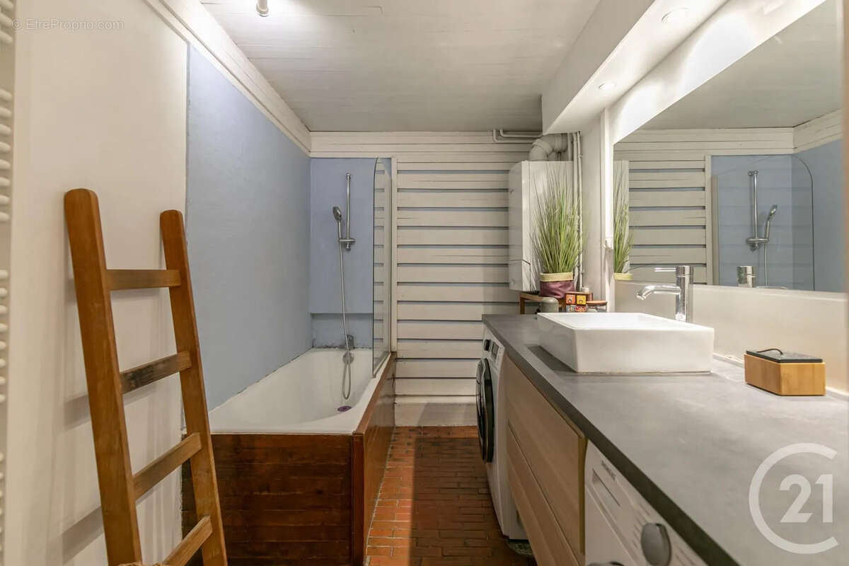 Maison à SAINT-MAUR-DES-FOSSES