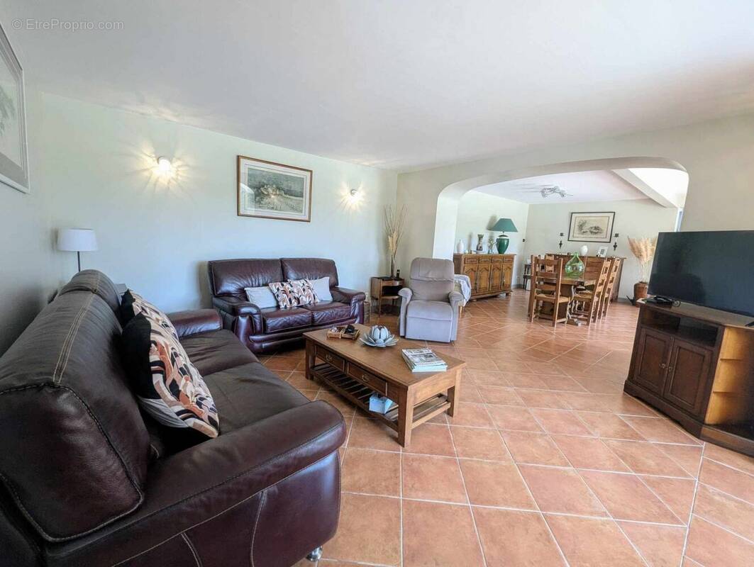 Salon/Séjour - Maison à TARGON