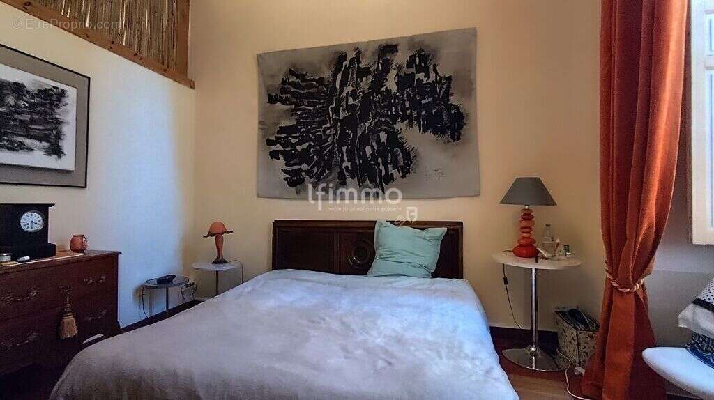 Appartement à PEYRUIS