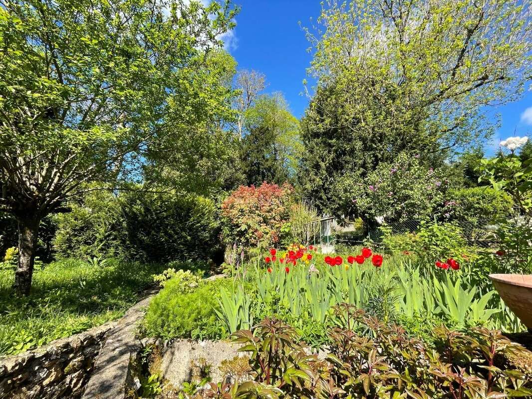 Maison à SAINT-CYR-SUR-LOIRE