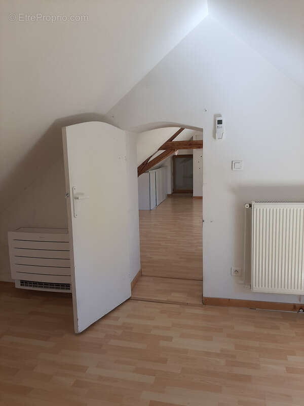 Maison à GUEUGNON