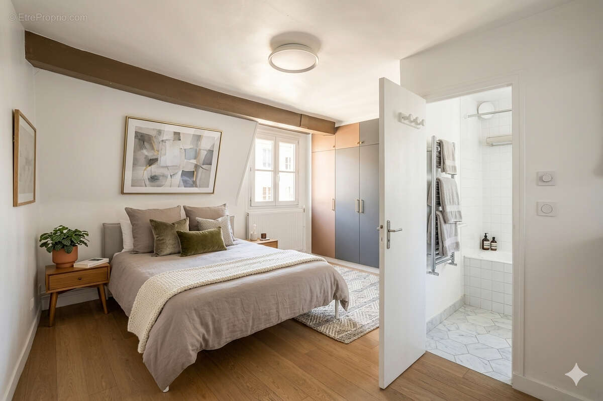 Appartement à PARIS-5E