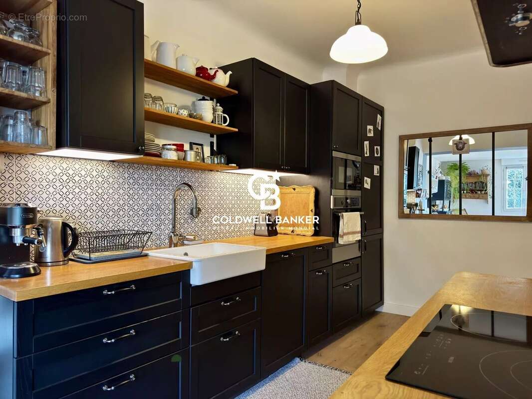 Maison à SAINT-CYR-SUR-LOIRE