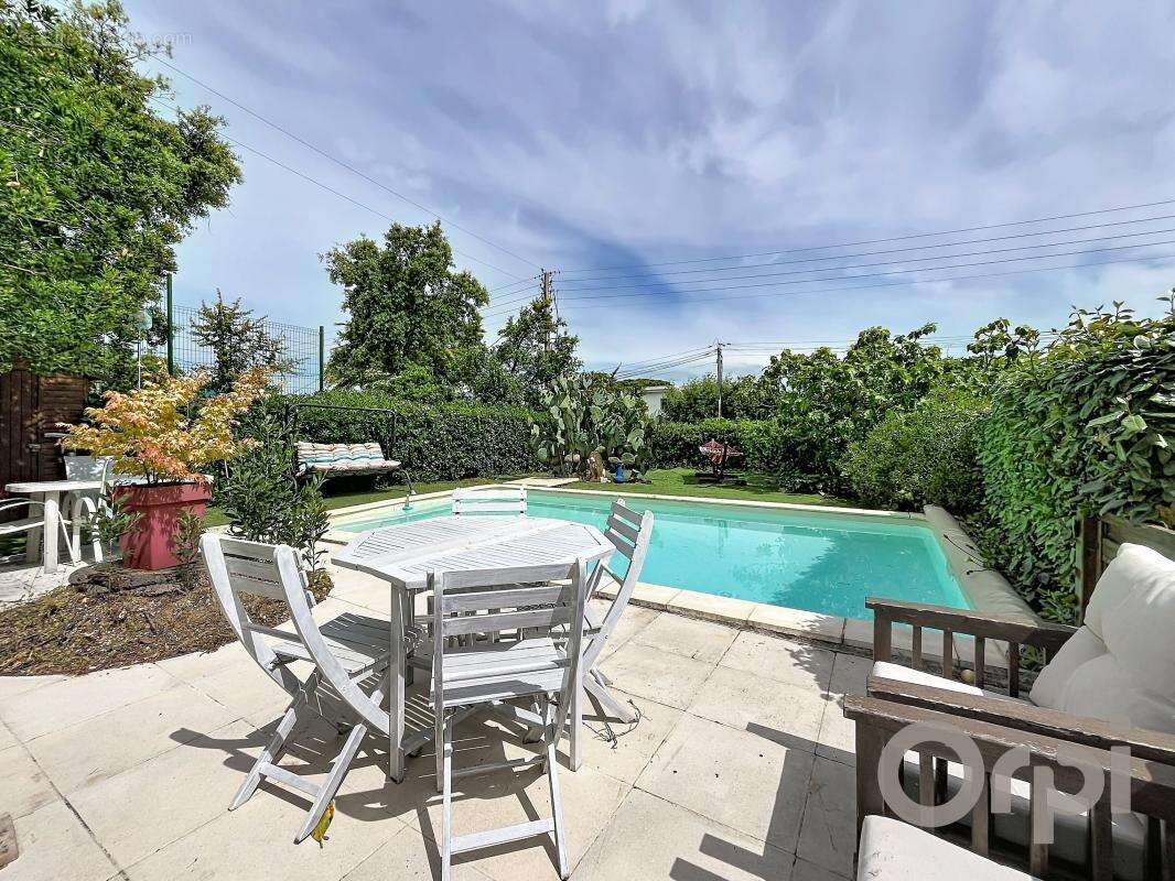Maison à FREJUS