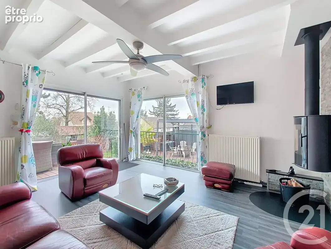 Photo Maison à Vaux-Le-Penil au prix de 340 000€