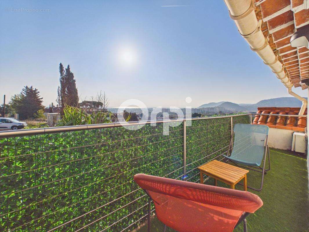 Appartement à MANDELIEU-LA-NAPOULE