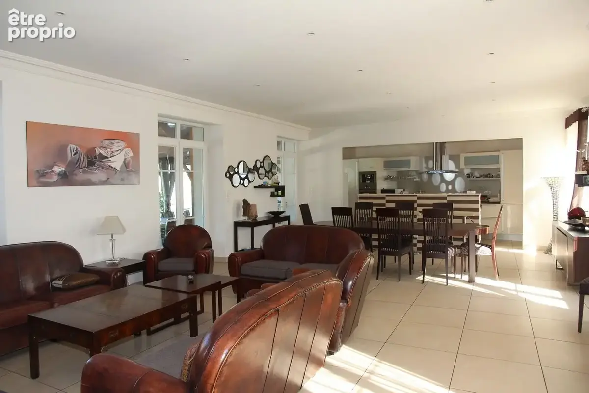 Maison 217 m² à Montargis  - photo 2