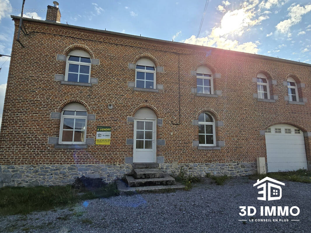 Maison à LEZ-FONTAINE