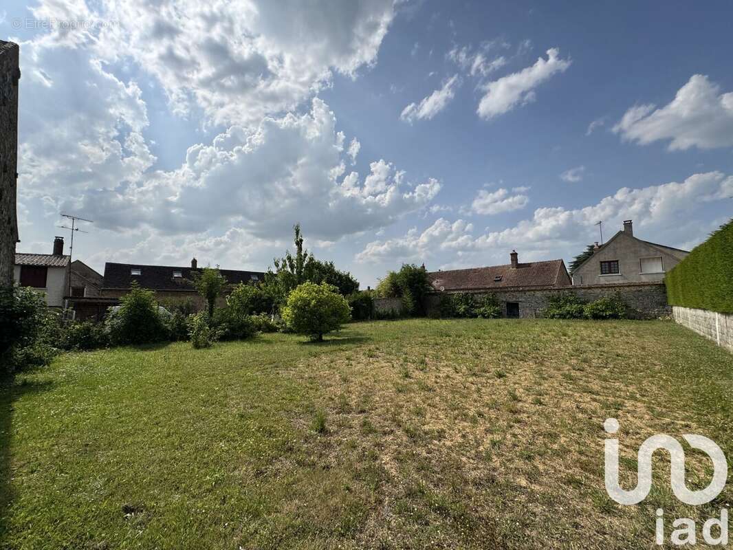Terrain 507 m² à Montmachoux  - photo 4