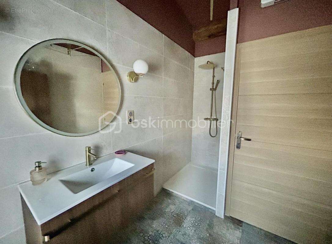 Maison 73 m² à Montblanc  - photo 8