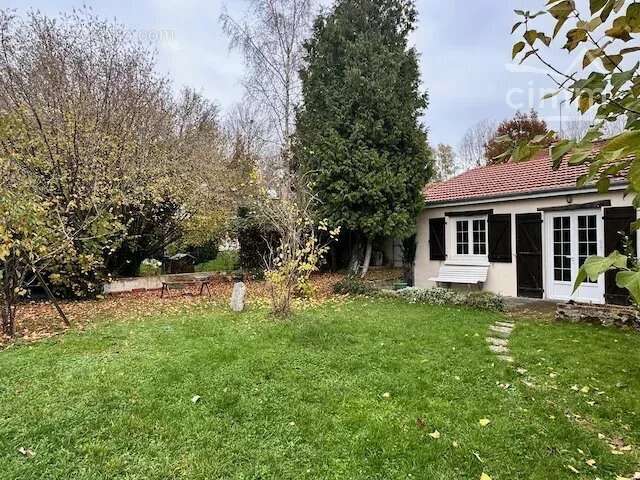 Maison à CONGIS-SUR-THEROUANNE