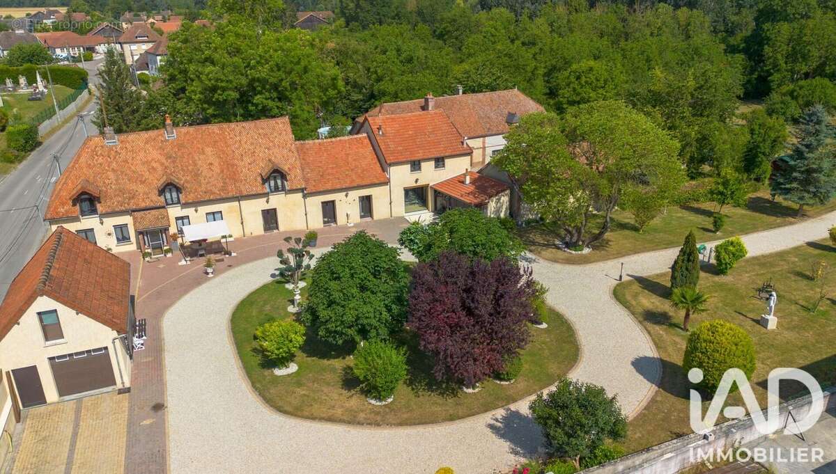 Maison 321 m² à Charny-Le-Bachot  - photo 3