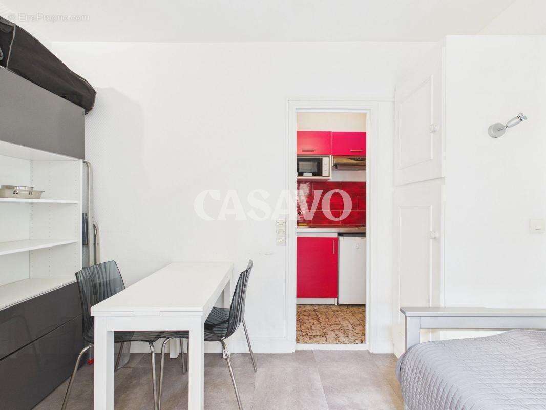 Appartement à PARIS-14E