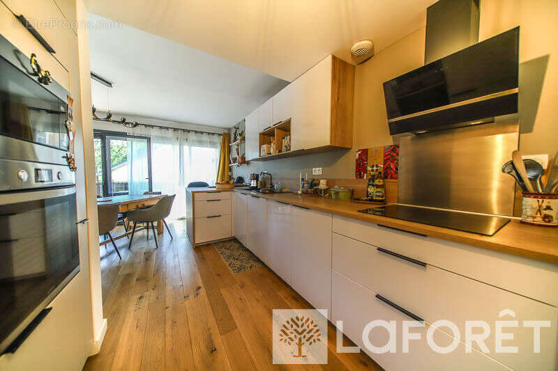 **appartement type 3 + parking privé +  2 garages - embrun - 3 pièces - photo 7