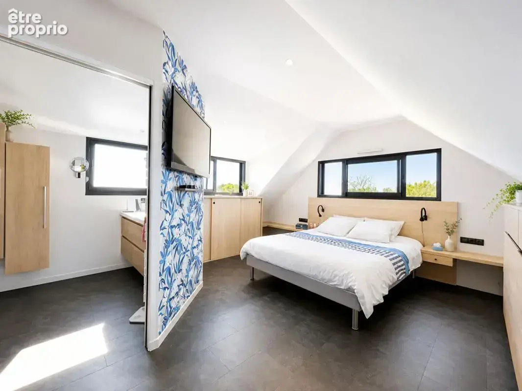 Belle contemporaine avec piscine- 196 m2 - 4 suites - photo 14
