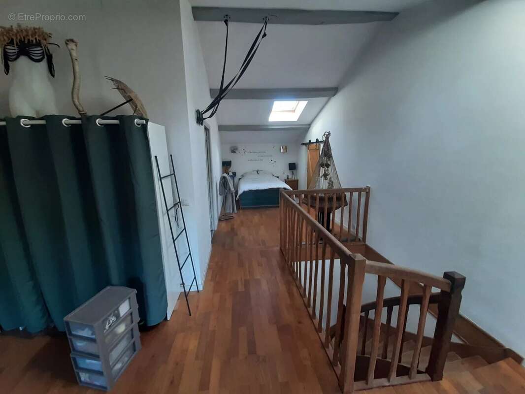 Maison à MONTOURNAIS