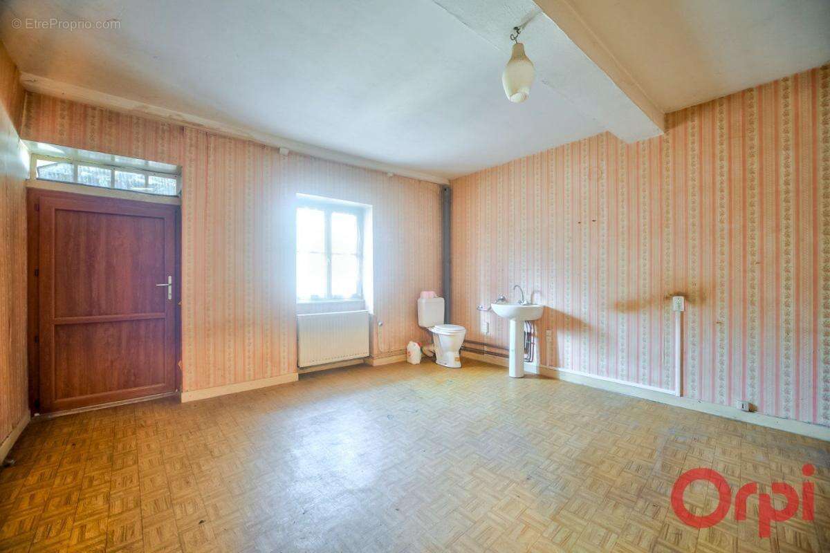 Maison à SAINT-ALBAIN