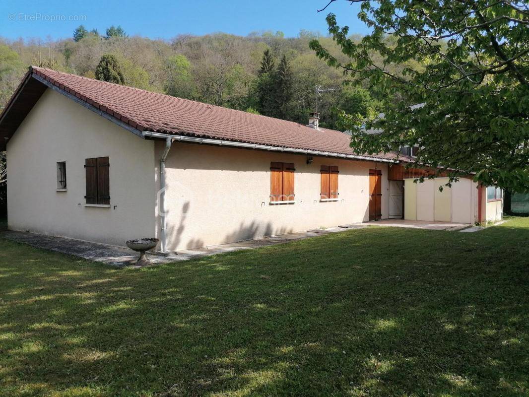 Maison à APPRIEU