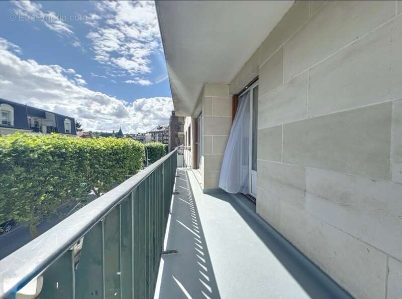 Appartement Coup de Cœur 70 m² – 3 pieces  – Parking – Cave – 3 Balcons – Le Perreux-sur-Marne - photo 6