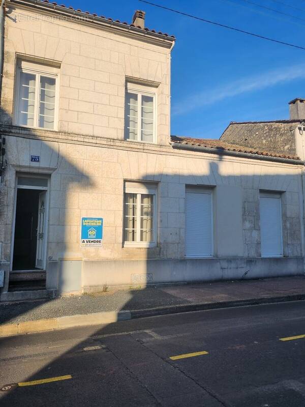 Maison à JARNAC